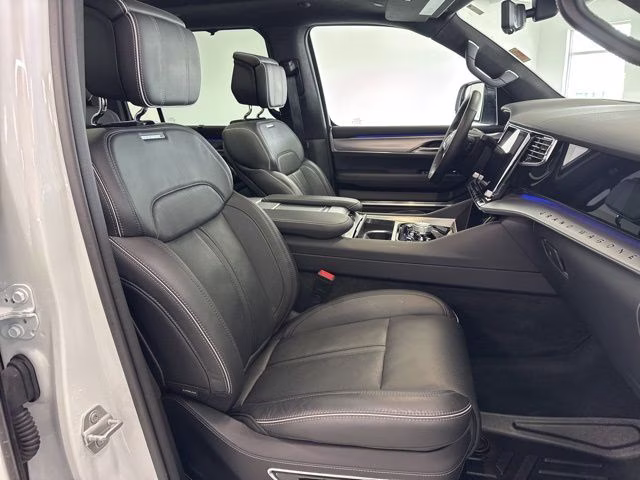 2023 Bright White Clearcoat Jeep Grand Wagoneer Series II 4X4 SUV