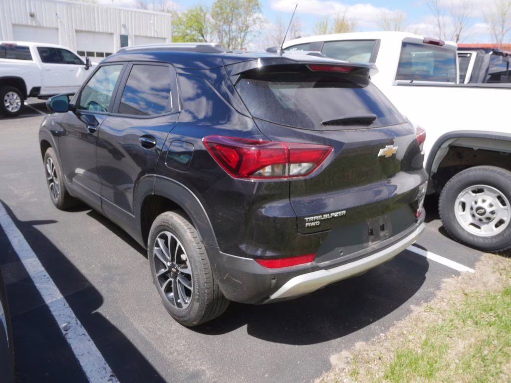 2025 Mosaic Black Metallic Chevrolet Trailblazer LT AWD SUV