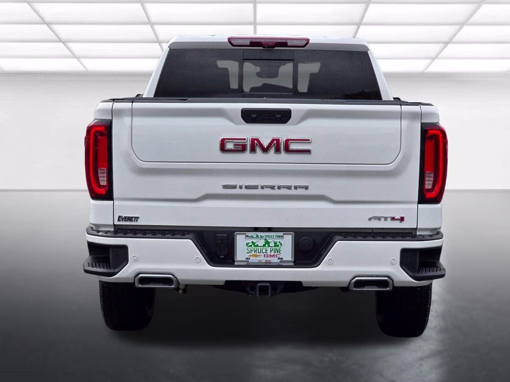 2024 Summit White GMC Sierra 1500 AT4 4X4 Truck