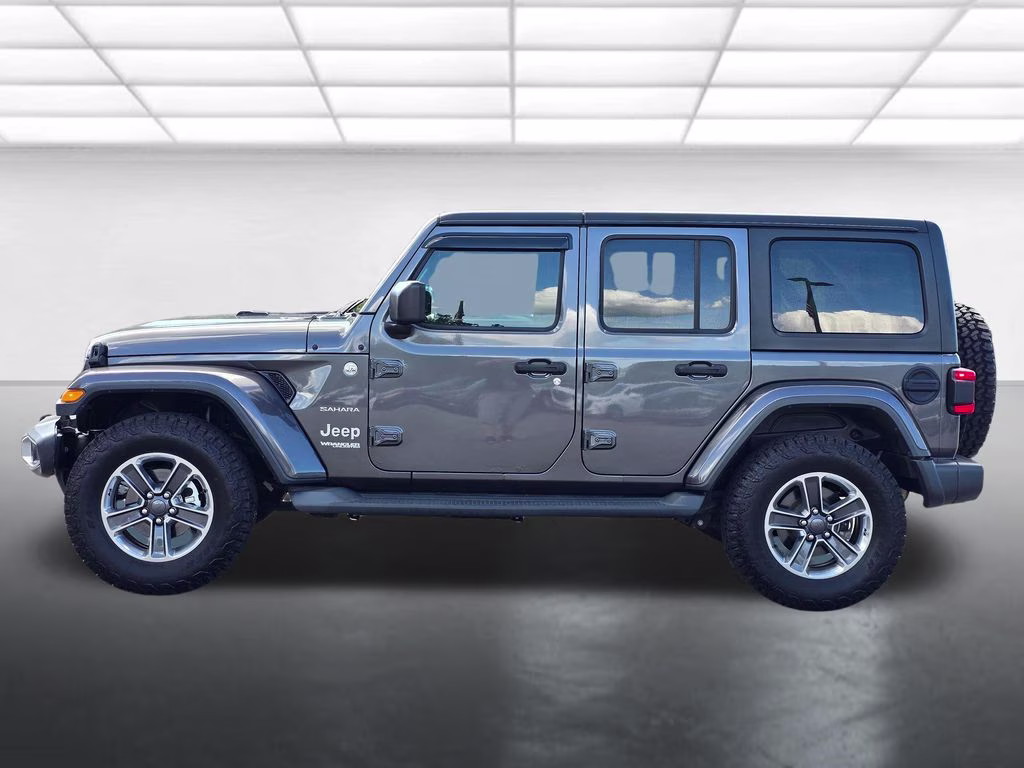 2018 Granite Crystal Metallic Clearcoat Jeep Wrangler Unlimited Sahara 4X4 SUV