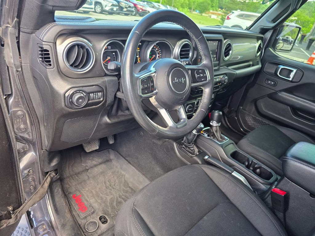 2018 Granite Crystal Metallic Clearcoat Jeep Wrangler Unlimited Sahara 4X4 SUV