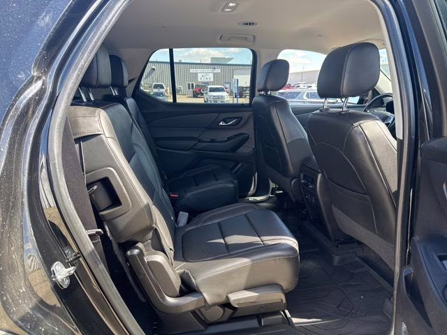 2019 Mosaic Black Metallic Chevrolet Traverse RS AWD SUV