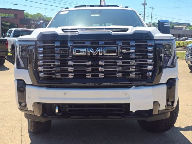 2026 Summit White GMC Sierra 3500HD Denali Ultimate 4X4 Truck