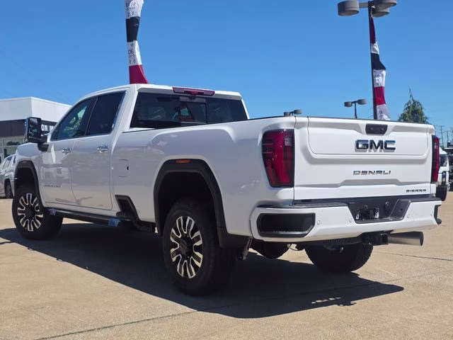 2026 Summit White GMC Sierra 3500HD Denali Ultimate 4X4 Truck