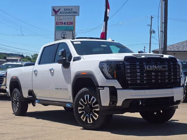 2026 Summit White GMC Sierra 3500HD Denali Ultimate 4X4 Truck