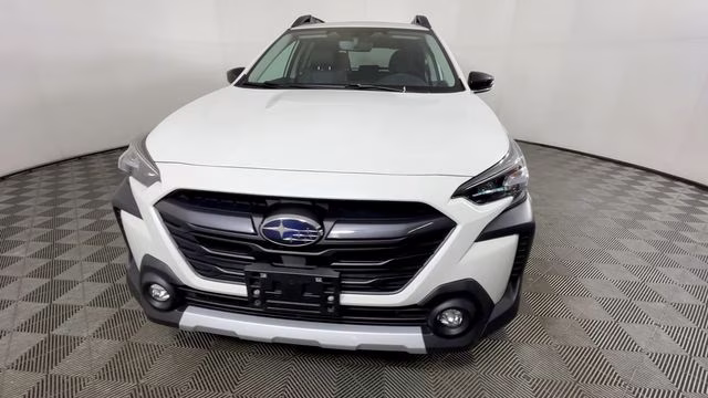 2023 Crystal White Pearl Subaru Outback Limited XT AWD SUV