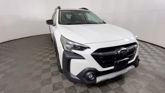 2023 Crystal White Pearl Subaru Outback Limited XT AWD SUV