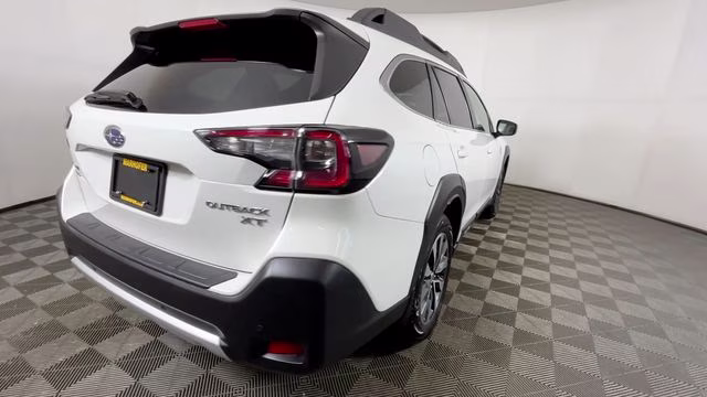 2023 Crystal White Pearl Subaru Outback Limited XT AWD SUV