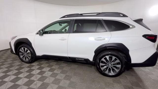 2023 Crystal White Pearl Subaru Outback Limited XT AWD SUV