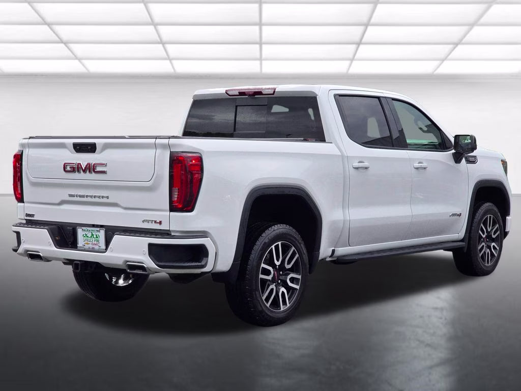 2024 Summit White GMC Sierra 1500 AT4 4X4 Truck