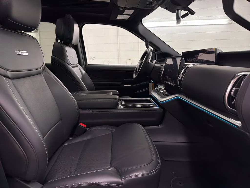 2026 AGATE BLACK Ford Expedition Platinum 4X4 SUV