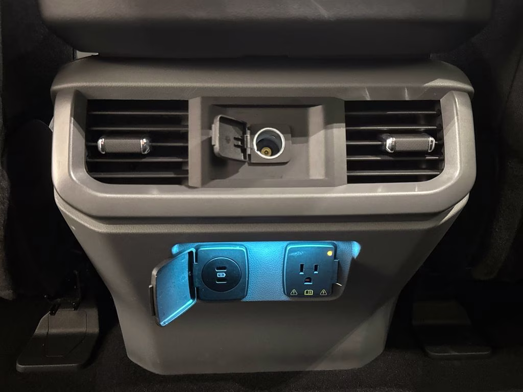 2024 Carbonized Gray Metallic Ford F-150 XLT RWD Truck