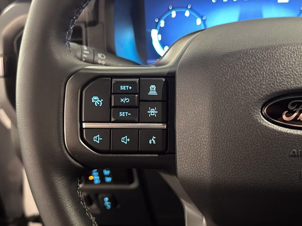 2024 Oxford White Ford F-150 XLT 4X4 Truck