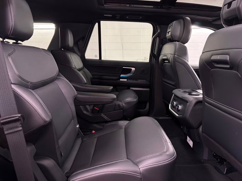 2026 AGATE BLACK Ford Expedition Platinum 4X4 SUV