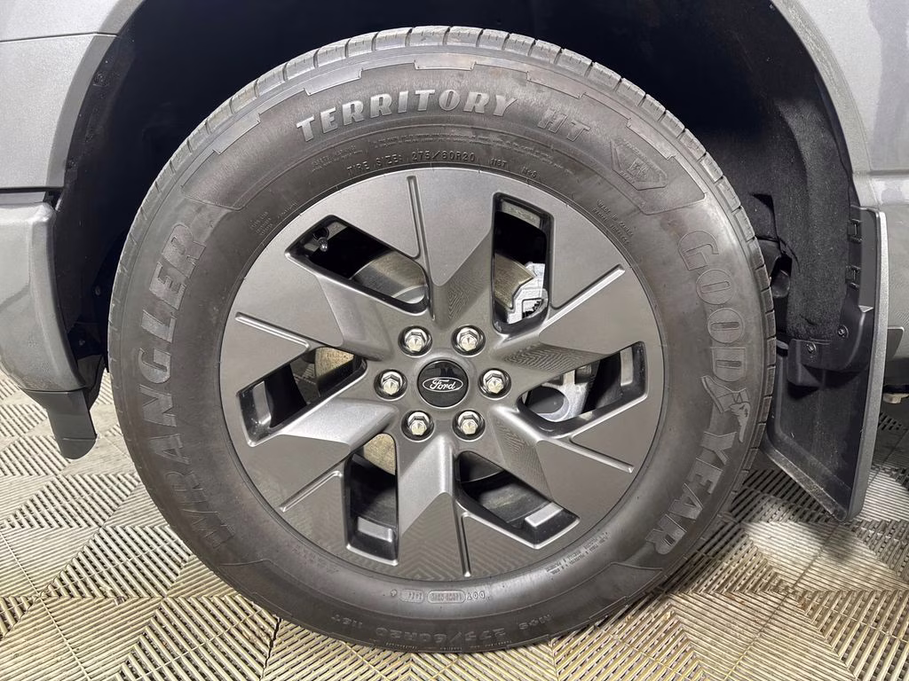 2024 Carbonized Gray Metallic Ford F-150 Lightning Flash AWD Truck