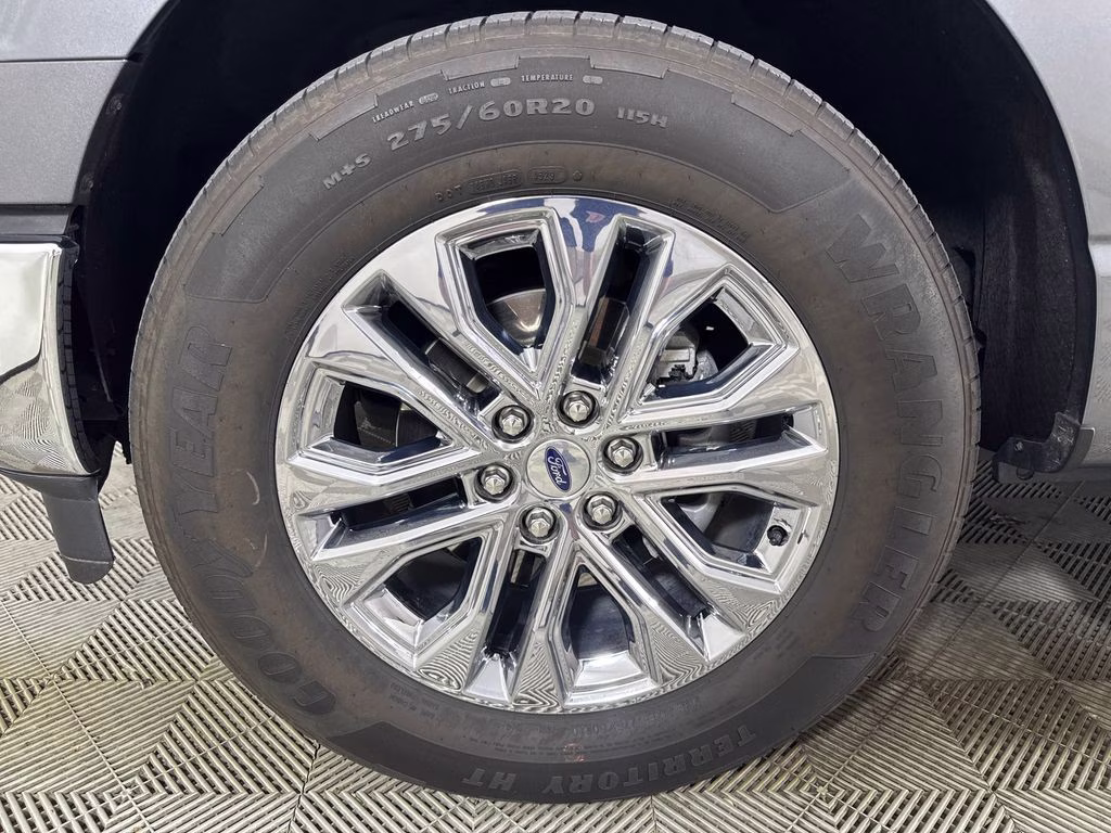 2024 Carbonized Gray Metallic Ford F-150 XLT RWD Truck