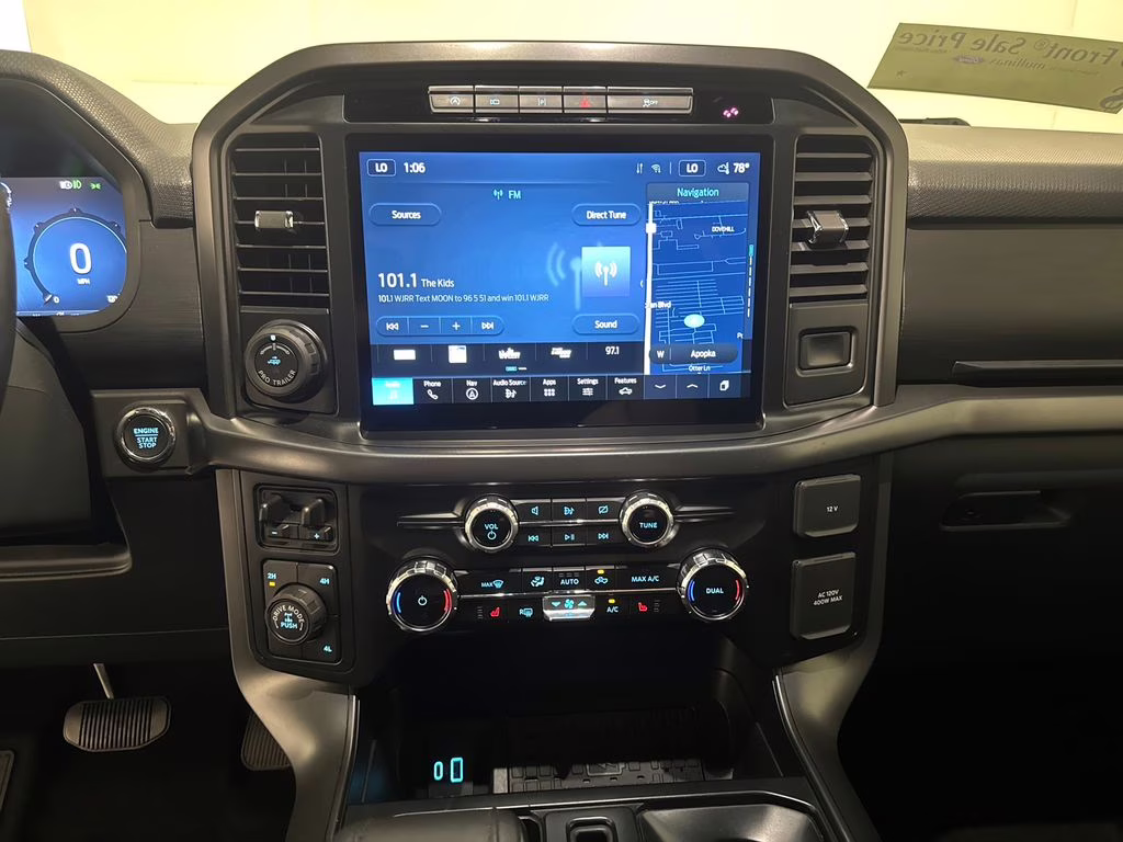 2024 Oxford White Ford F-150 XLT 4X4 Truck