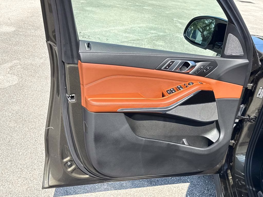 2024 Manhattan Green Metallic BMW X5 M60i AWD SUV