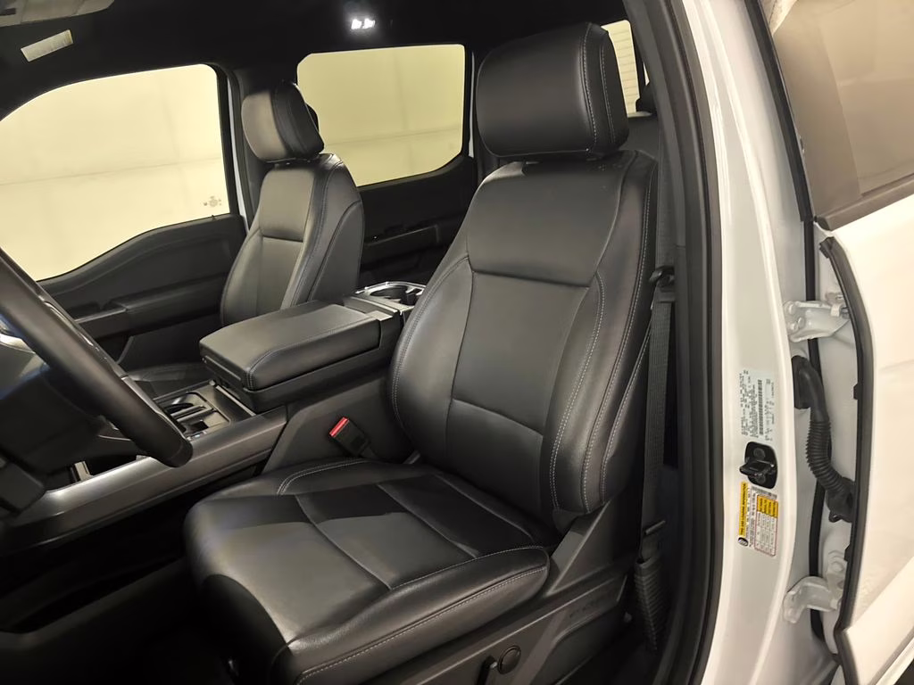 2024 Oxford White Ford F-150 XLT 4X4 Truck