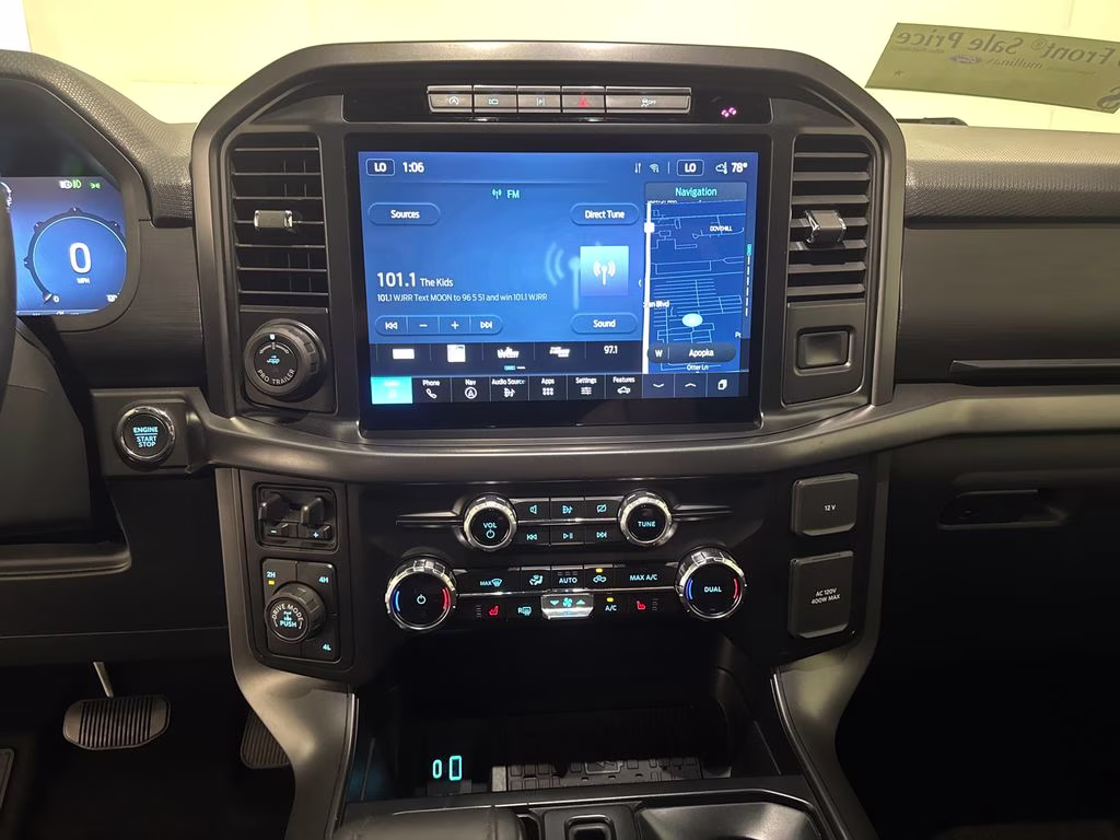2024 Oxford White Ford F-150 XLT 4X4 Truck