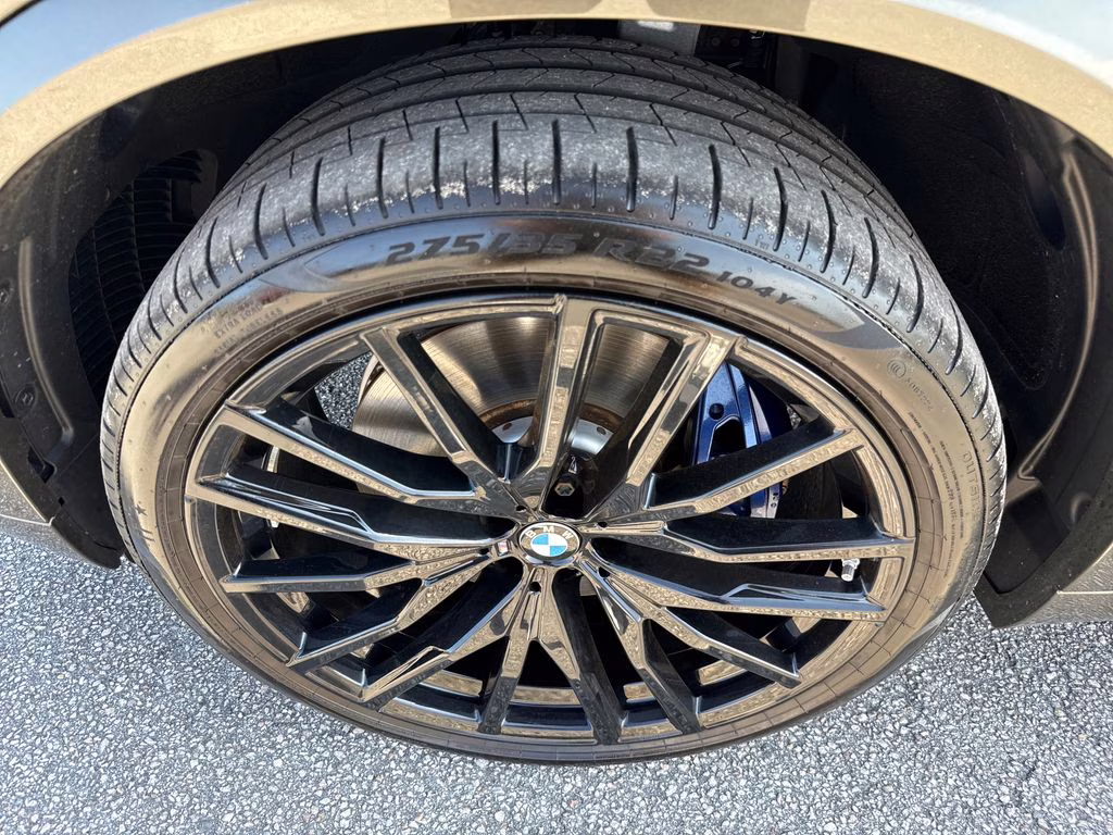 2024 Manhattan Green Metallic BMW X5 M60i AWD SUV