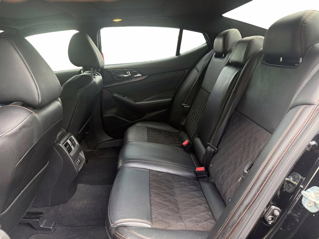 2023 Super Black Nissan Maxima SR FWD Sedan