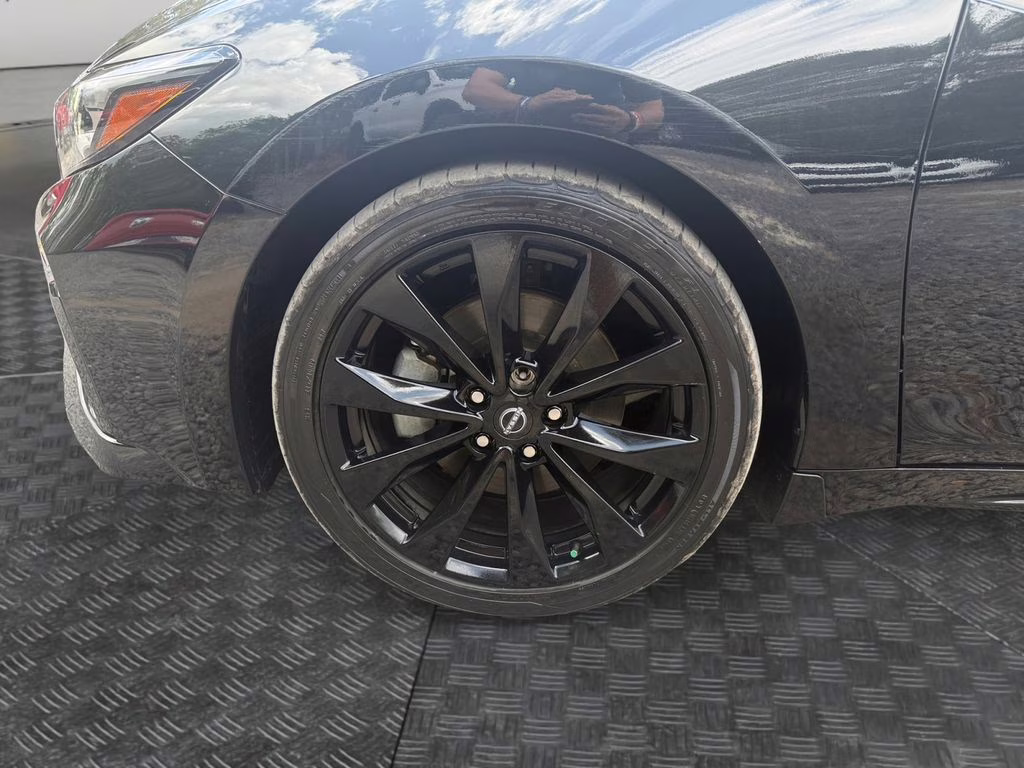 2023 Super Black Nissan Maxima SR FWD Sedan