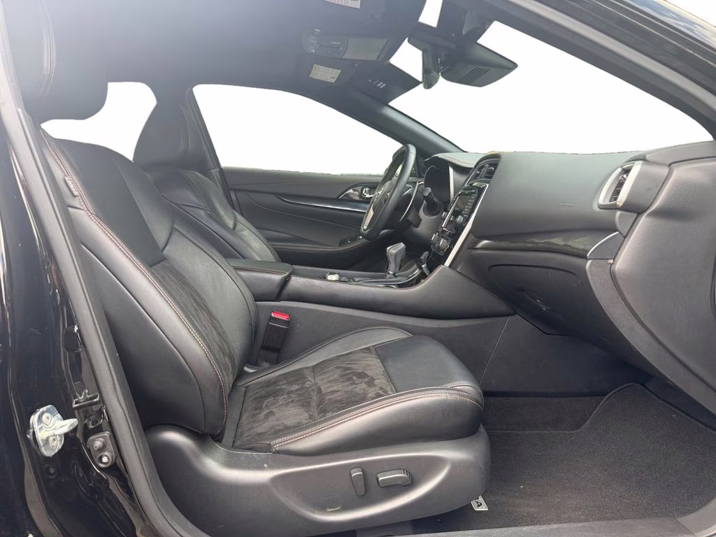 2023 Super Black Nissan Maxima SR FWD Sedan