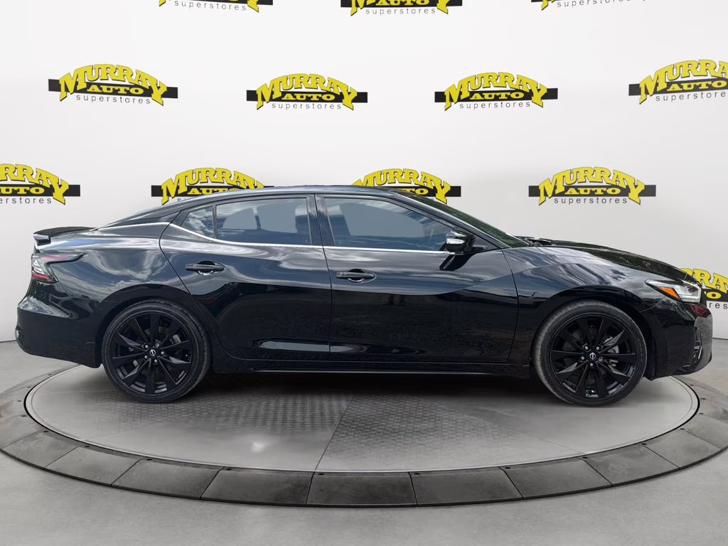 2023 Super Black Nissan Maxima SR FWD Sedan