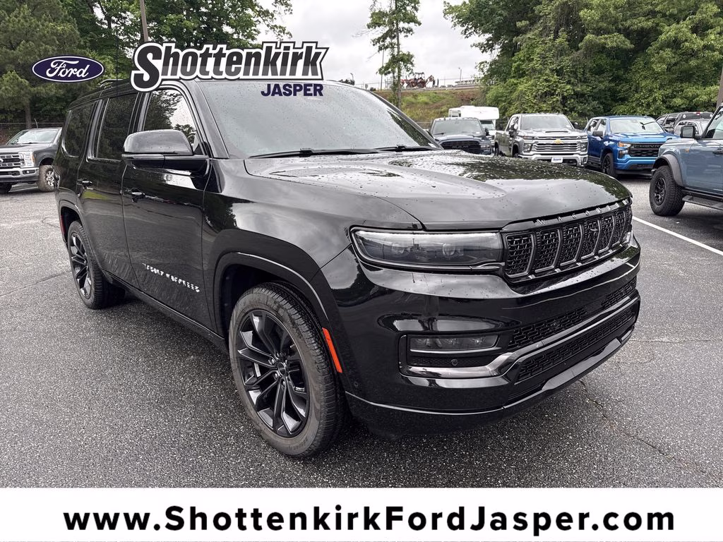 2023 Diamond Black Crystal Pearlcoat Jeep Grand Wagoneer Series III 4X4 SUV