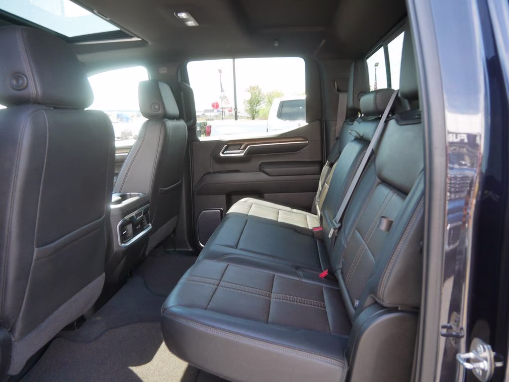2022 Dark Ash Metallic Chevrolet Silverado 1500 High Country 4X4 Truck