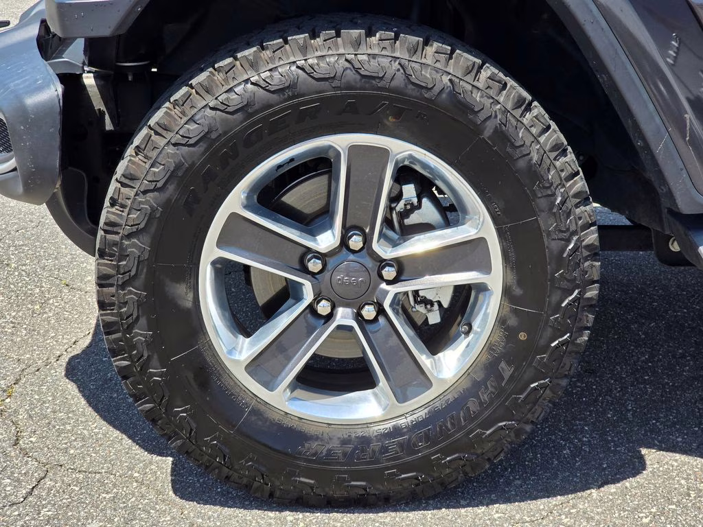2018 Granite Crystal Metallic Clearcoat Jeep Wrangler Unlimited Sahara 4X4 SUV