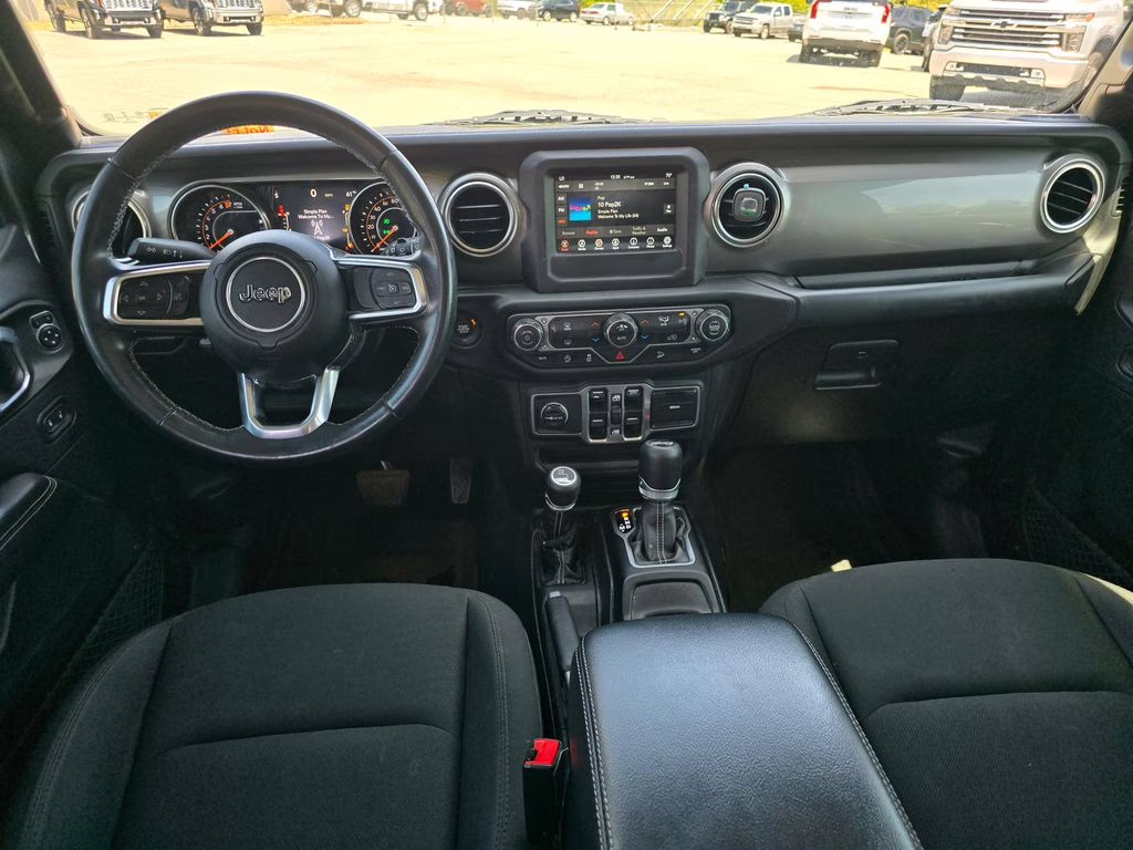 2018 Granite Crystal Metallic Clearcoat Jeep Wrangler Unlimited Sahara 4X4 SUV