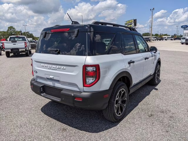 2026 Space White Metallic Ford Bronco Sport Outer Banks 4X4 SUV