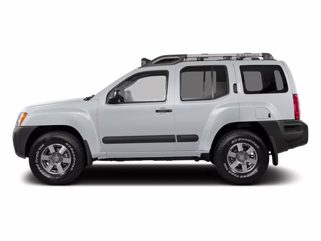2013 Glacier White Nissan Xterra PRO-4X 4X4 SUV