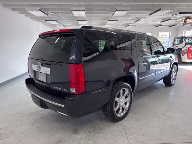 2013 Sapphire Blue Metallic Cadillac Escalade ESV Platinum Edition AWD SUV