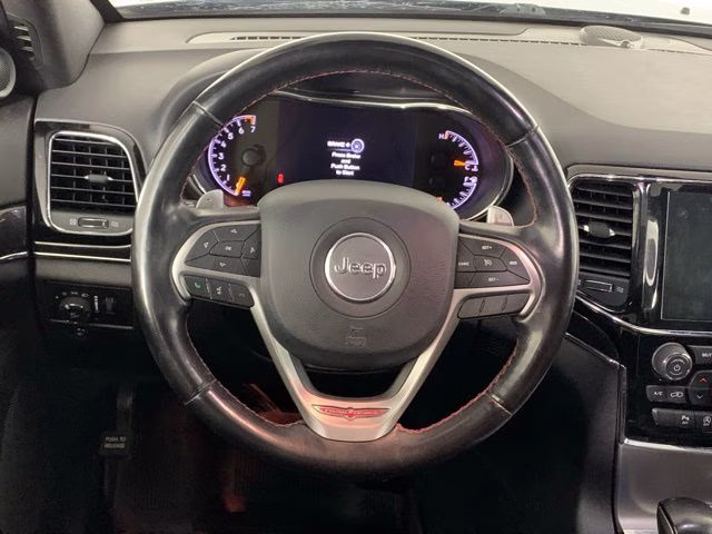 2020 Diamond Black Crystal Pearlcoat Jeep Grand Cherokee Trailhawk 4X4 SUV