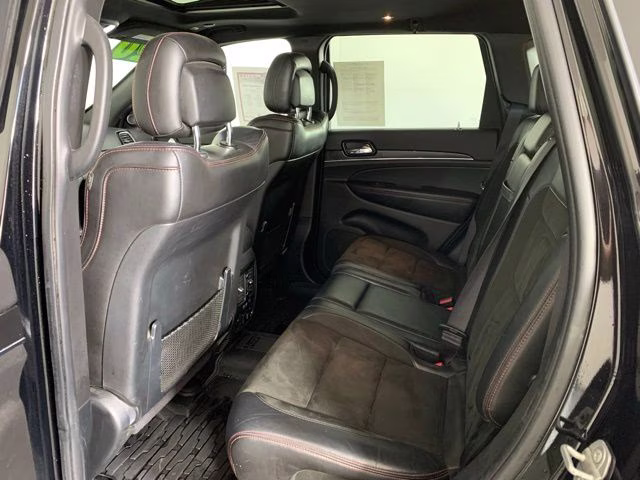 2020 Diamond Black Crystal Pearlcoat Jeep Grand Cherokee Trailhawk 4X4 SUV