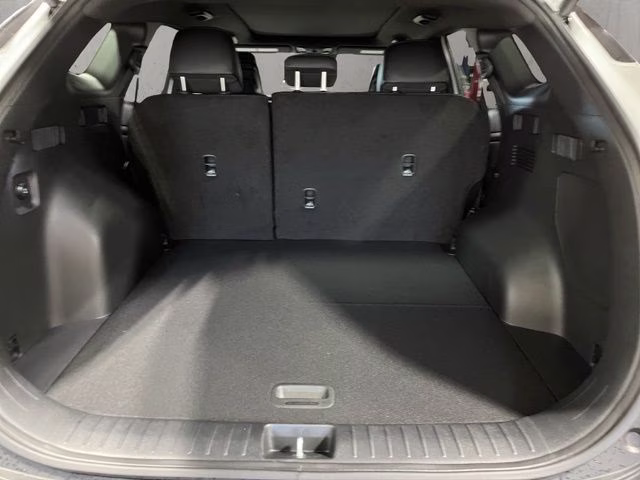 2026 Glacial White Pearl Kia Sportage X-Line AWD SUV