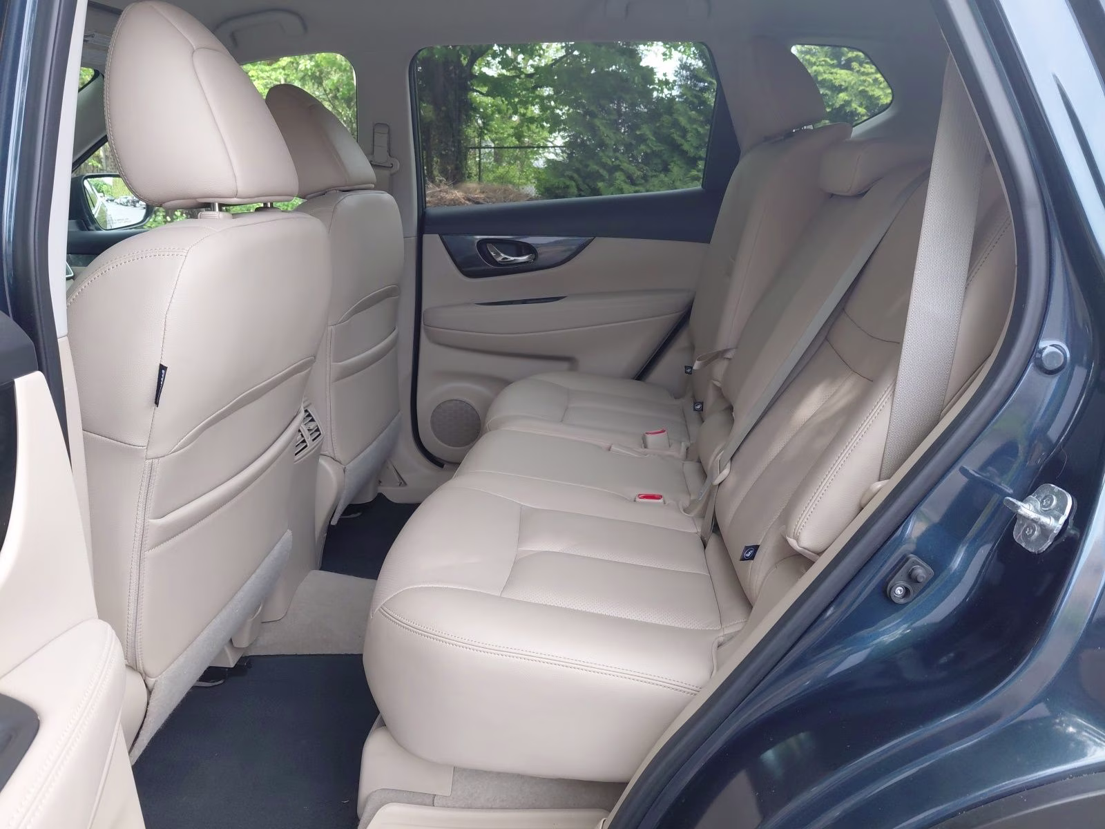 2015 Arctic Blue Metallic Nissan Rogue SL AWD SUV