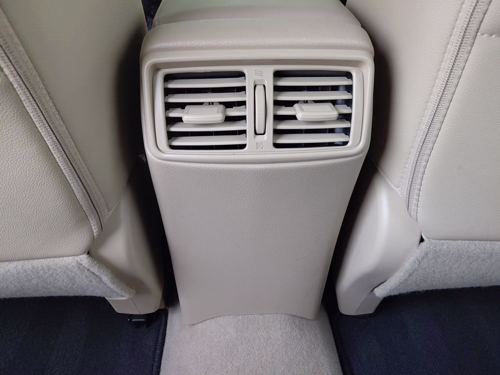 2015 Arctic Blue Metallic Nissan Rogue SL AWD SUV