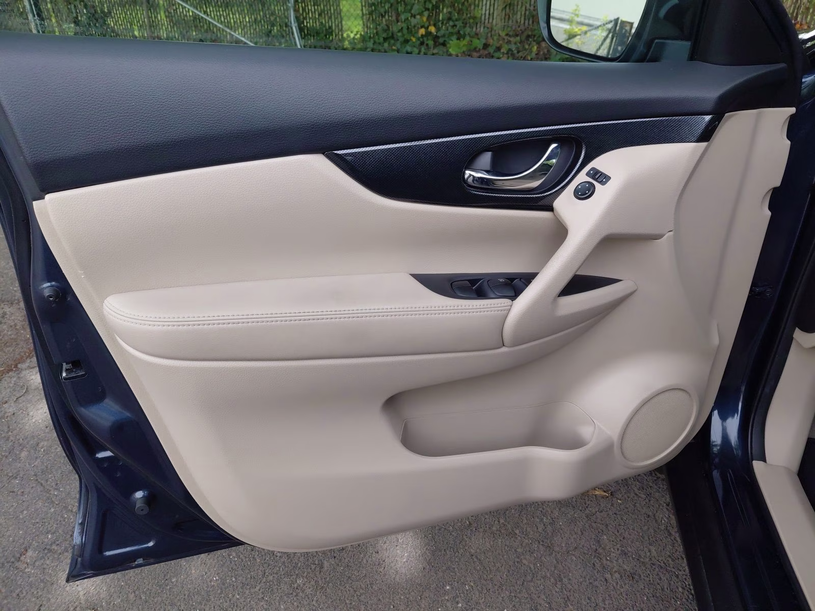 2015 Arctic Blue Metallic Nissan Rogue SL AWD SUV