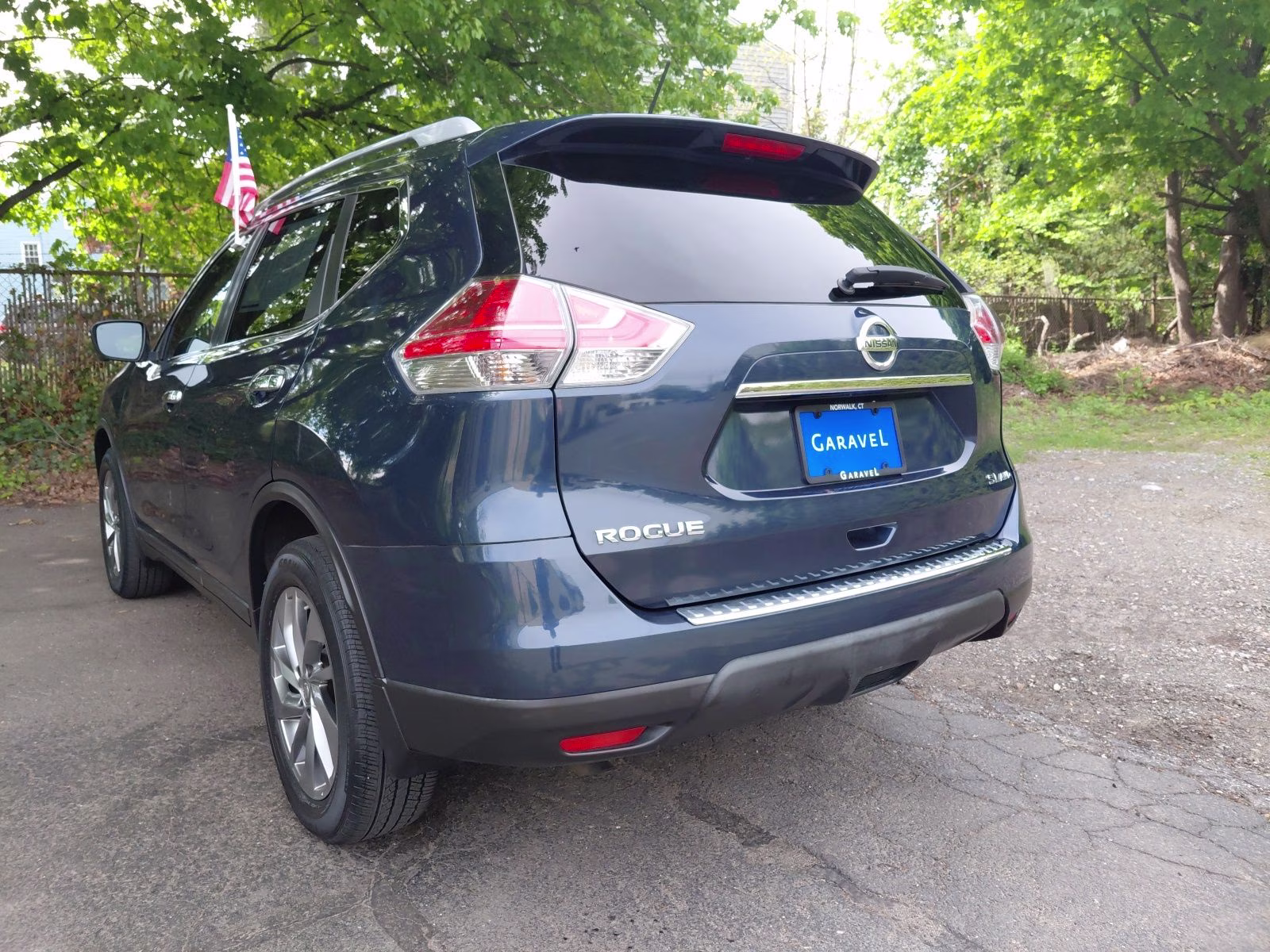 2015 Arctic Blue Metallic Nissan Rogue SL AWD SUV