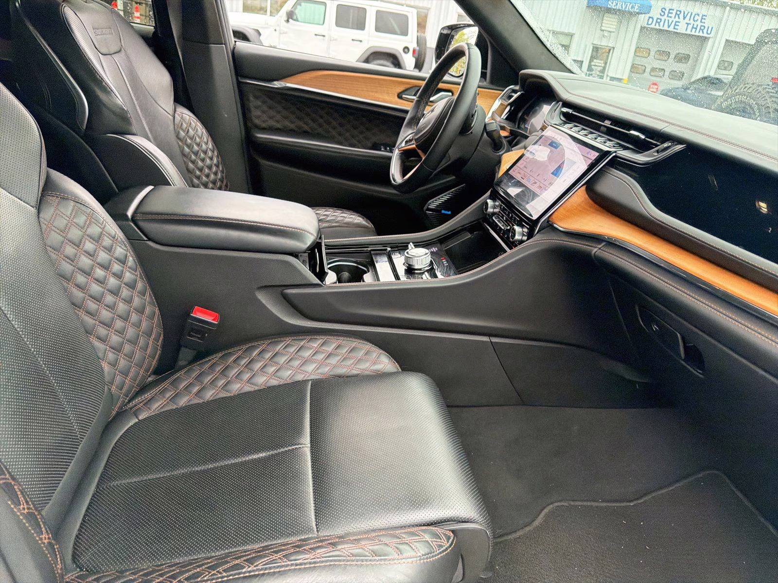 2023 Bright White Clearcoat Jeep Grand Cherokee L Summit 4X4 SUV
