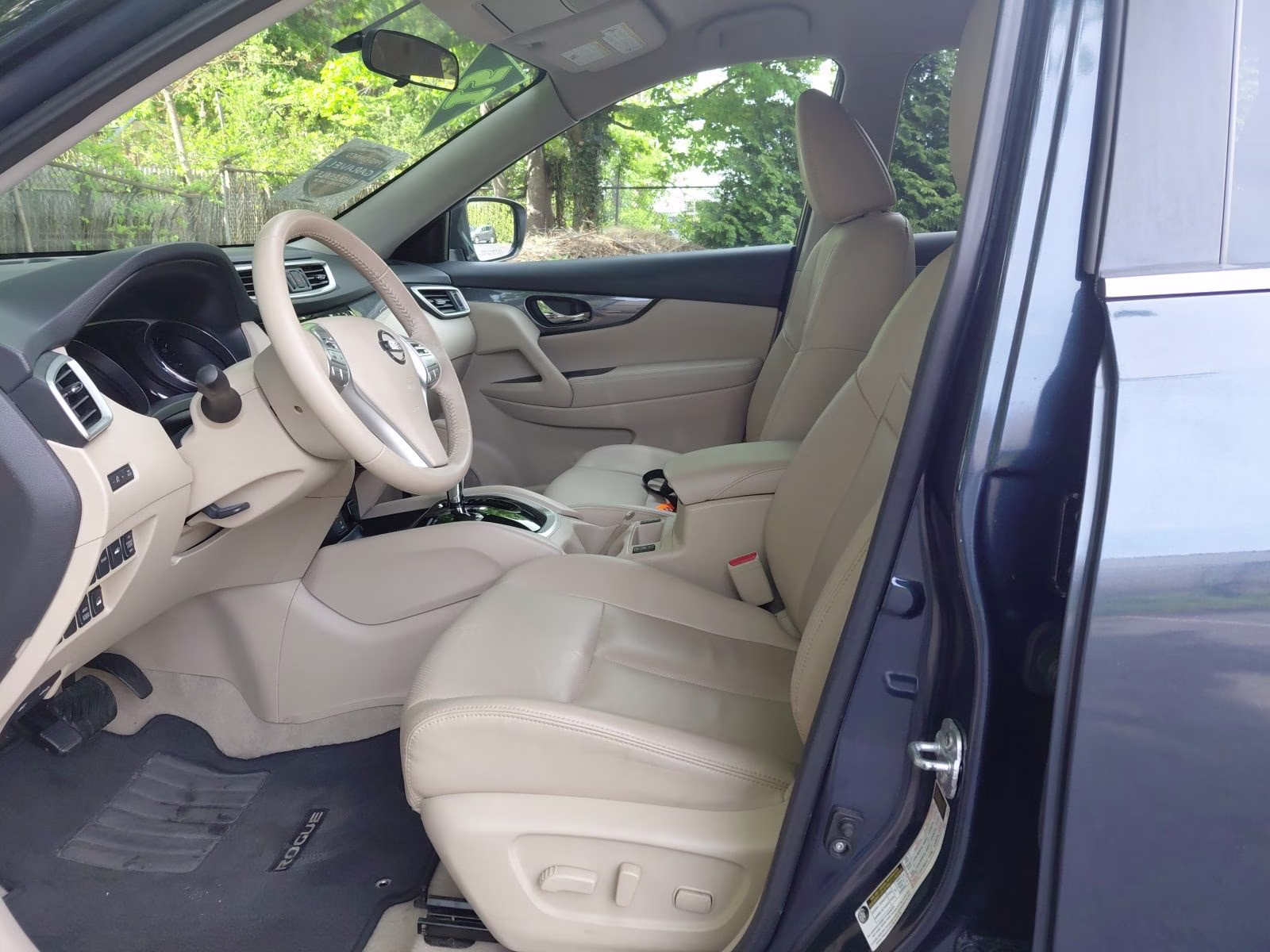 2015 Arctic Blue Metallic Nissan Rogue SL AWD SUV