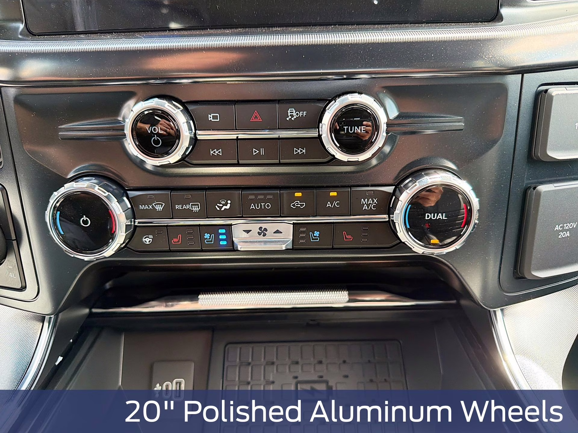 2026 Star White Metallic Tri-Coat Ford F-150 Platinum 4X4 Truck