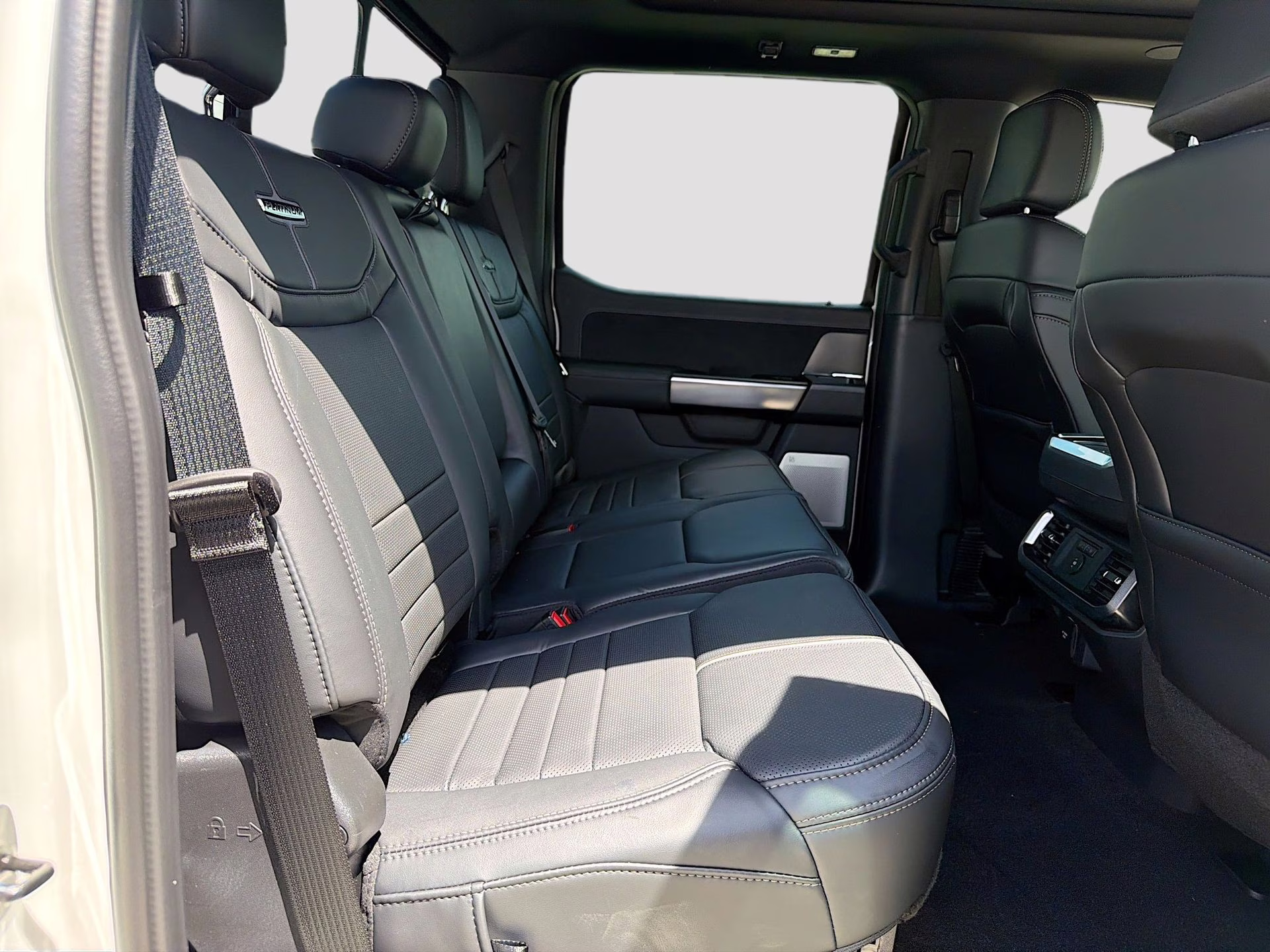 2026 Star White Metallic Tri-Coat Ford F-150 Platinum 4X4 Truck