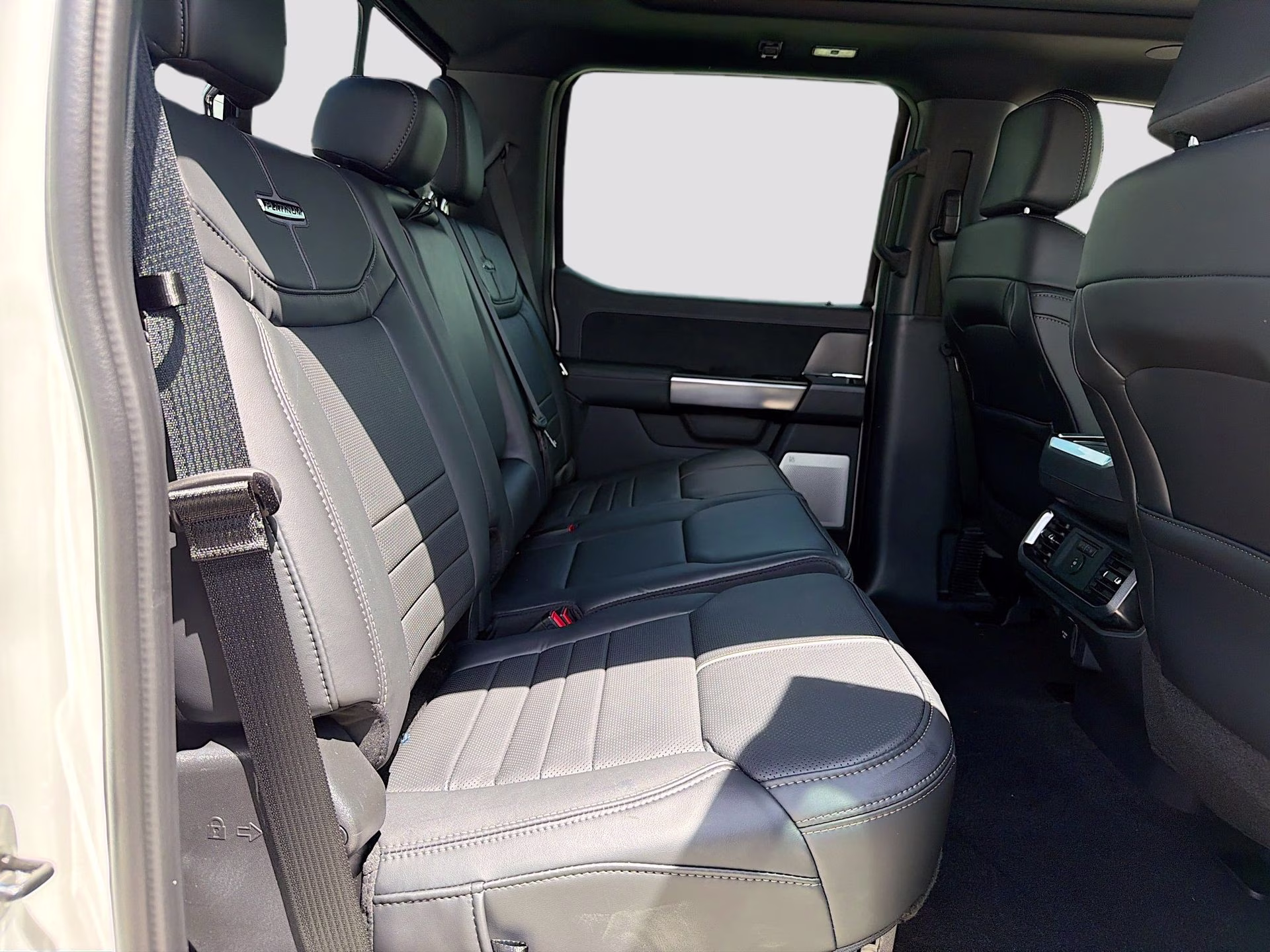 2026 Star White Metallic Tri-Coat Ford F-150 Platinum 4X4 Truck