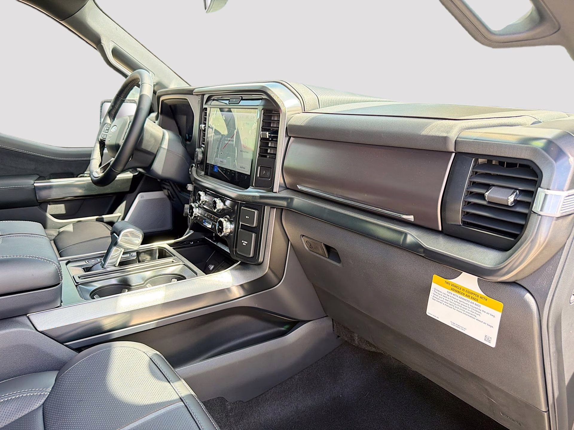 2026 Star White Metallic Tri-Coat Ford F-150 Platinum 4X4 Truck