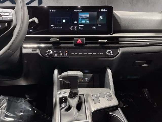 2026 Glacial White Pearl Kia Sportage X-Line AWD SUV